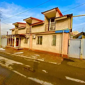  بيت شباب Esentai